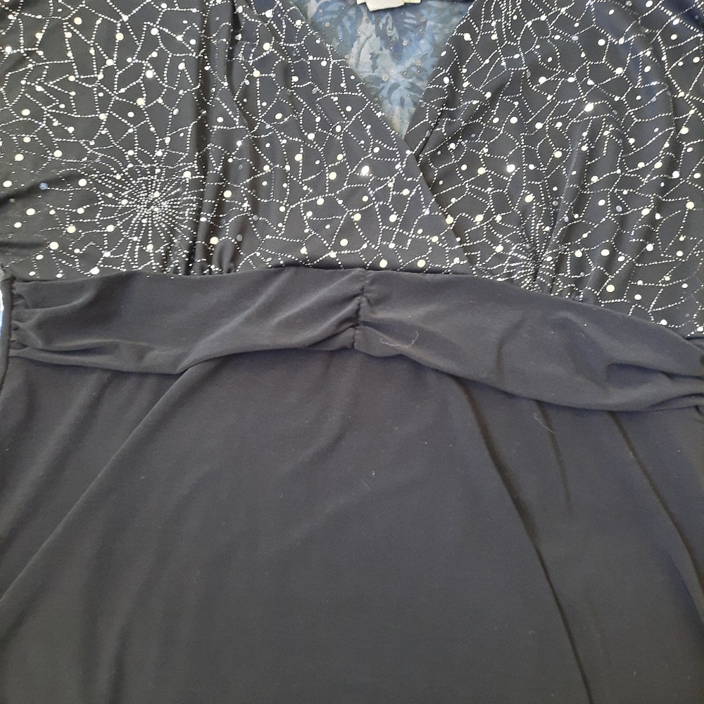 Black sequined top - Picture 2 of 6